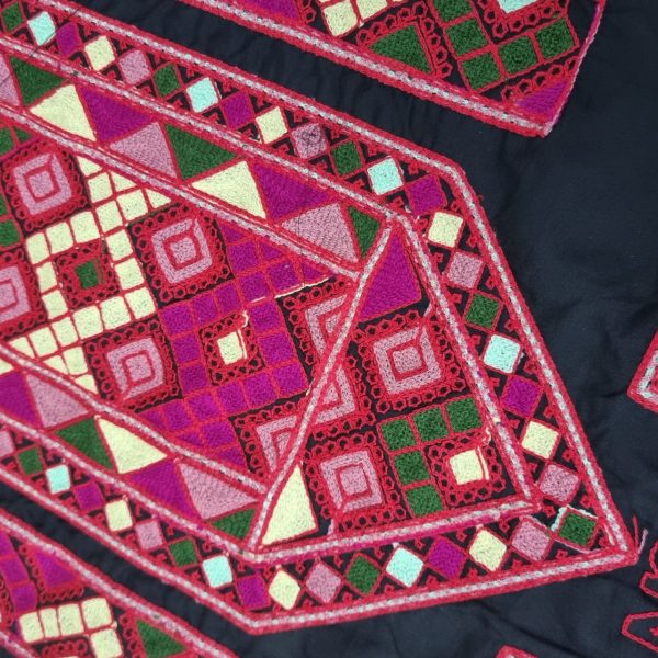 پنل سوزندوزی طرح N3 - Image 2