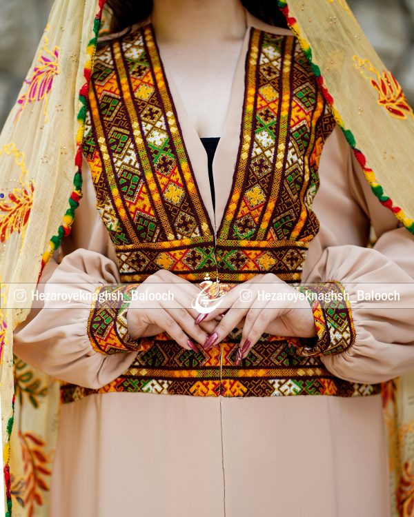 مانتو مجلسی سوزندوزی نارنج - Image 2